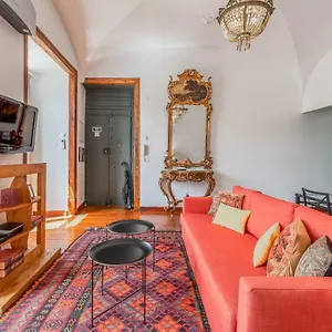  Apartment Downtown Figueira